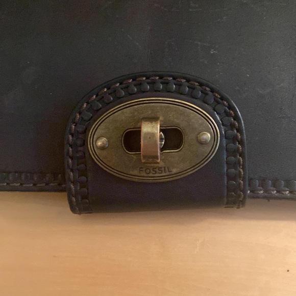 Fossil leather crossbody - Picture 2 of 5